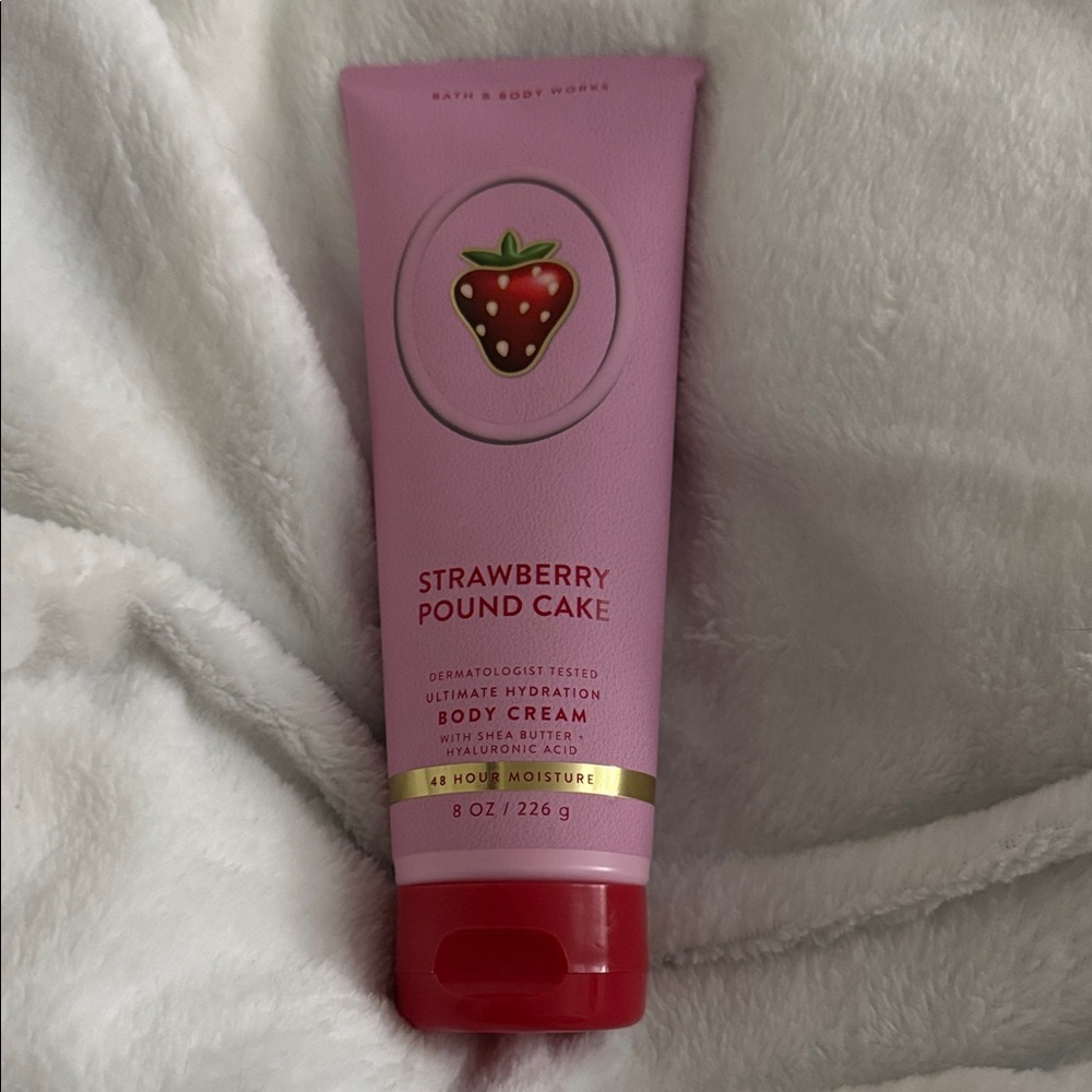 Bath & Body Works Pink Strawberry Pound Cake Cream